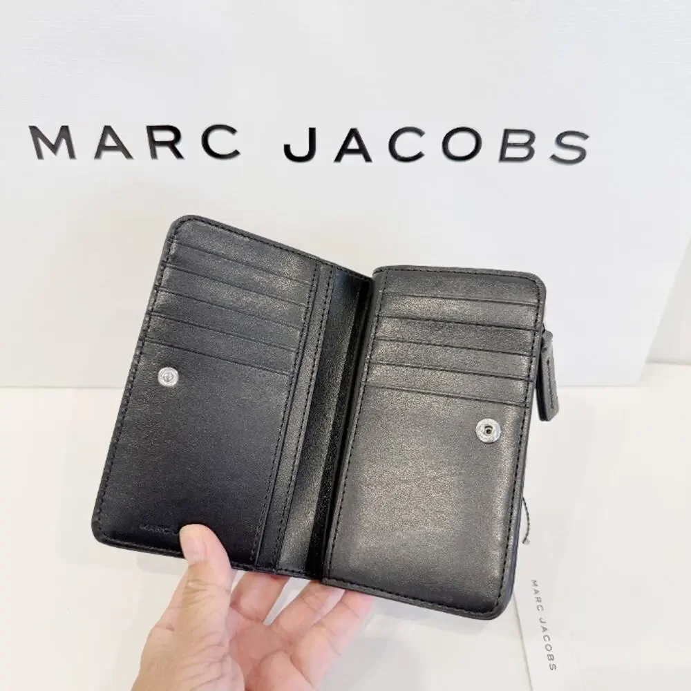 MARC JACOBS MARC JACOBS Groove Compact Wallet 4F6SMP012S01 $198